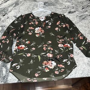 Fun2Fun Stitchfix size Medium blouse